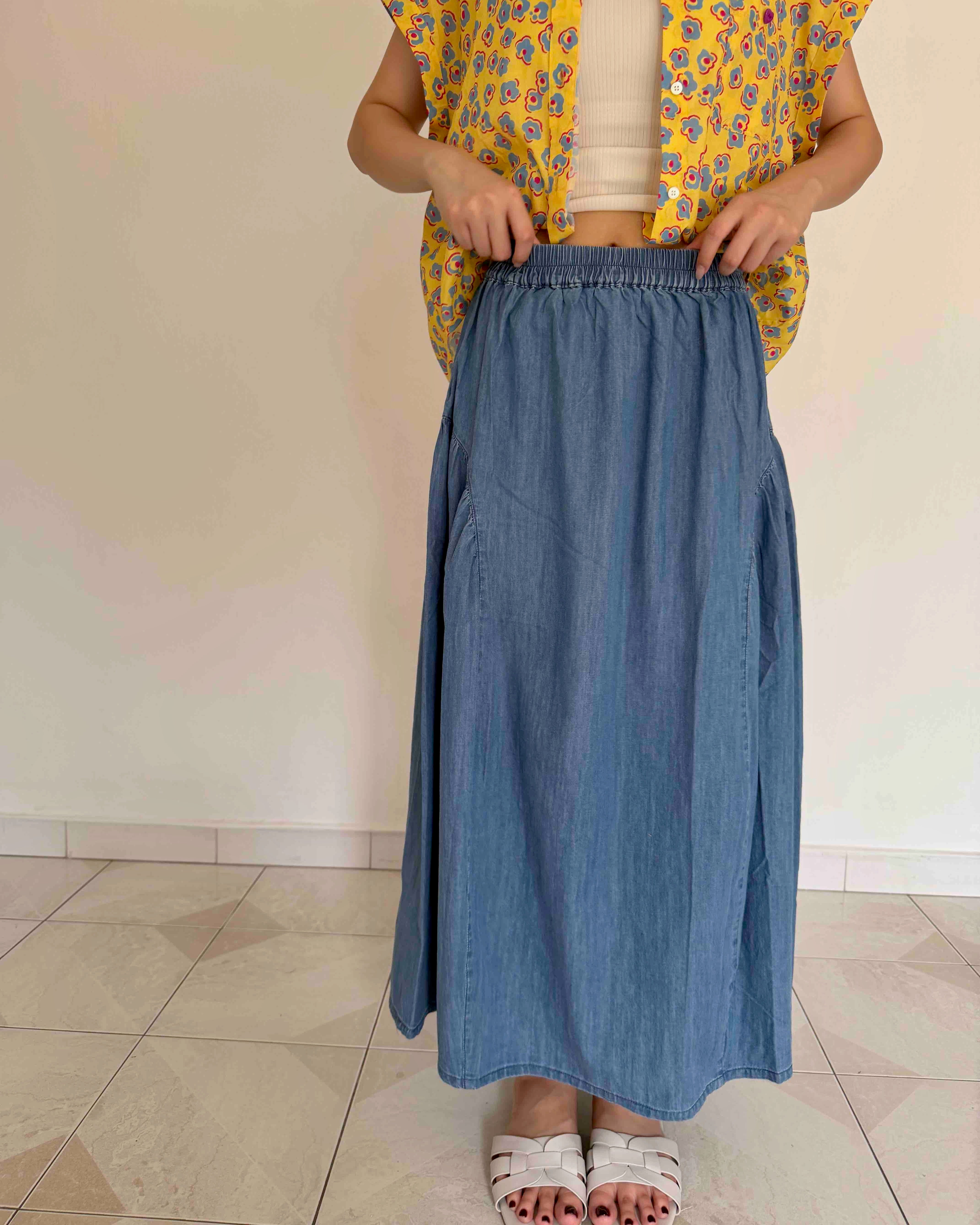 Denim Skirt in Dark Blue