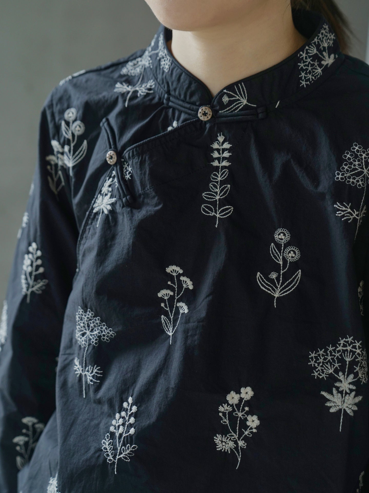 Floral Embroidered Cheongsam Top in Black