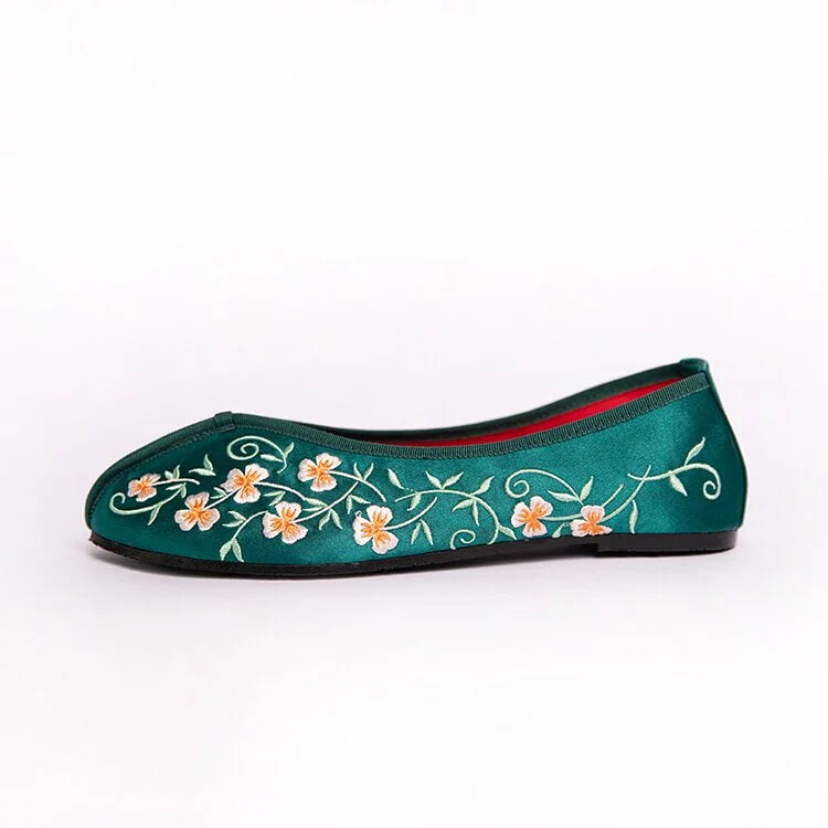 Floral Embroidered Shoes - Green