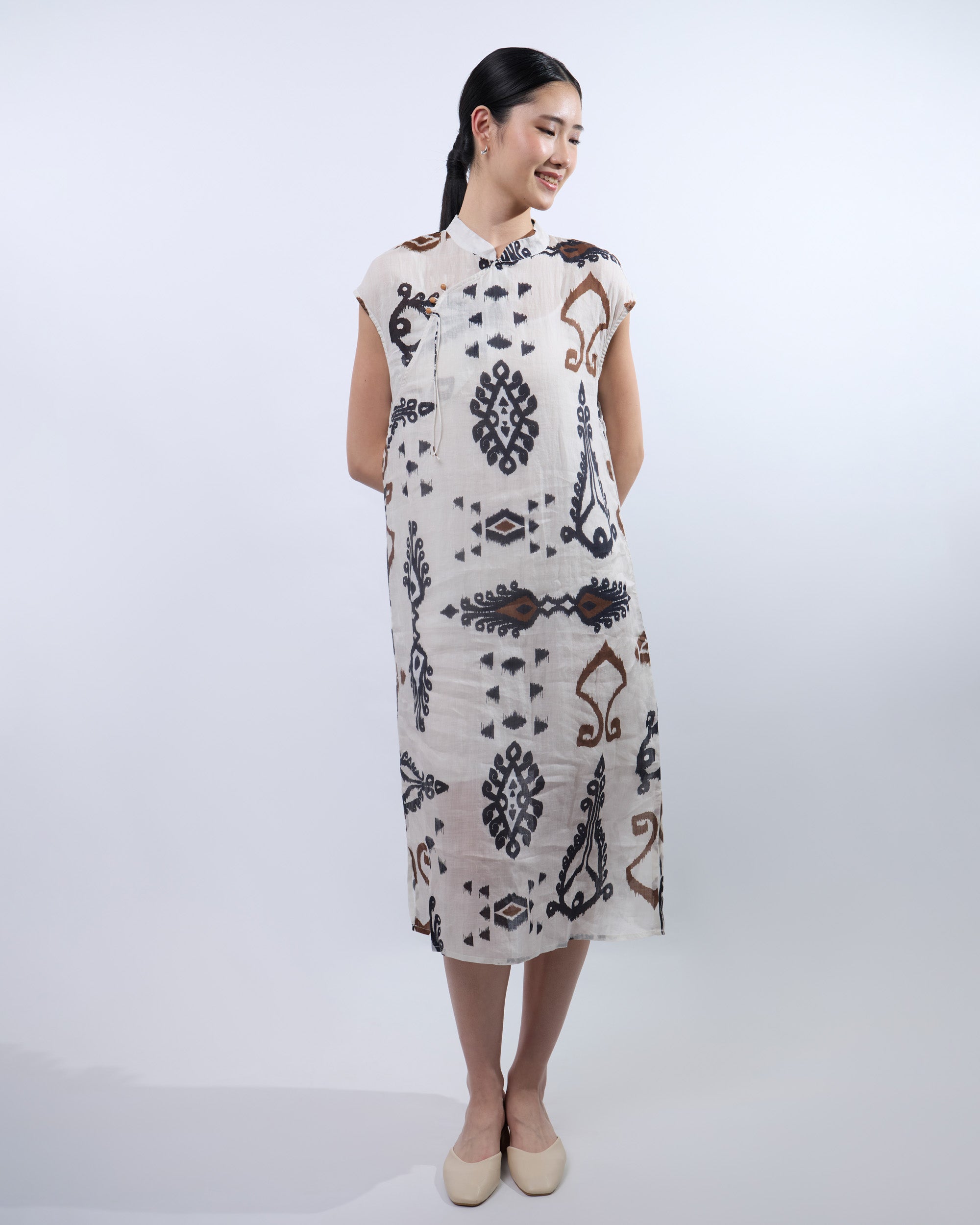 Cap Sleeve Cheongsam Dress in Oracle Prints