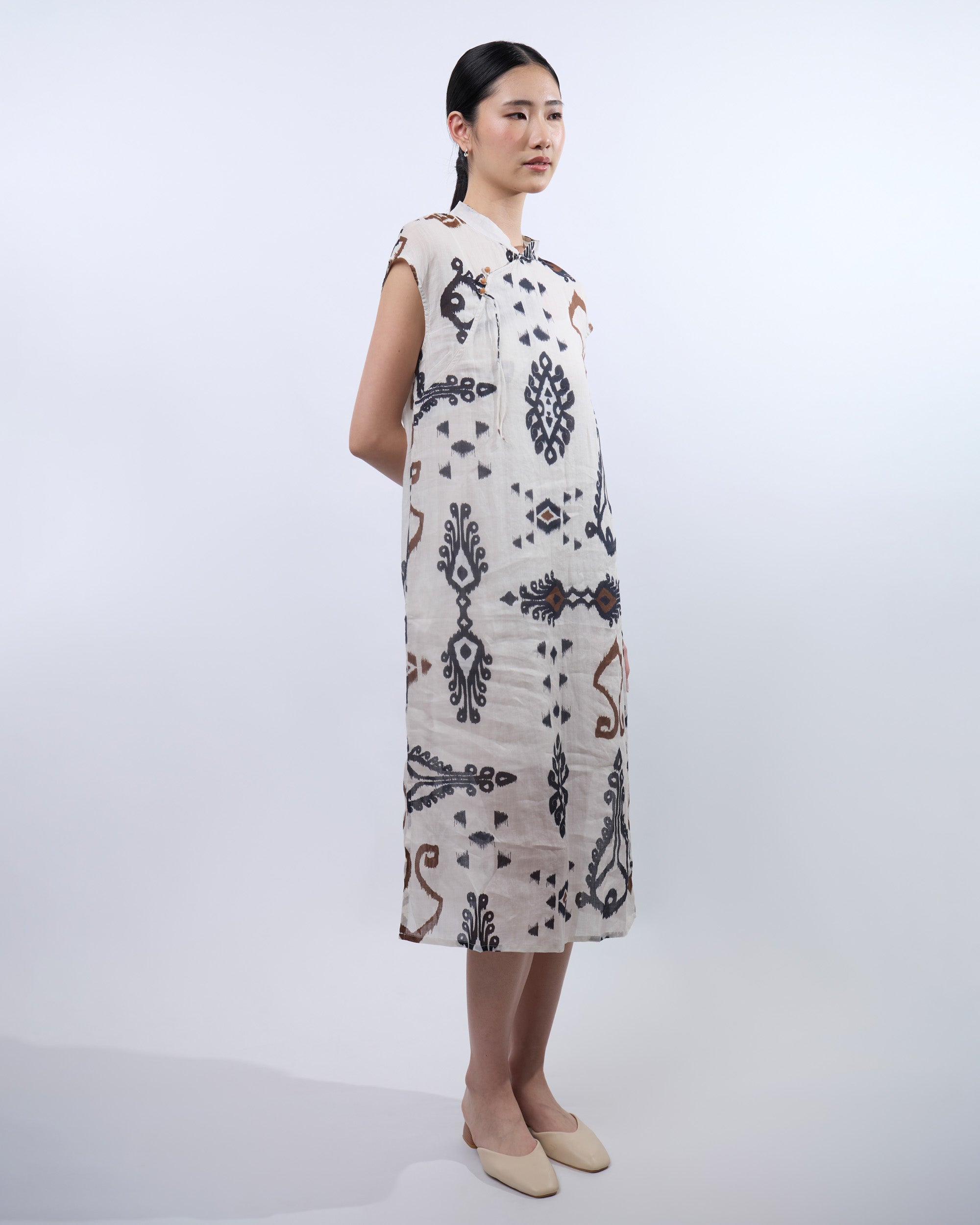 Cap Sleeve Cheongsam Dress in Oracle Prints