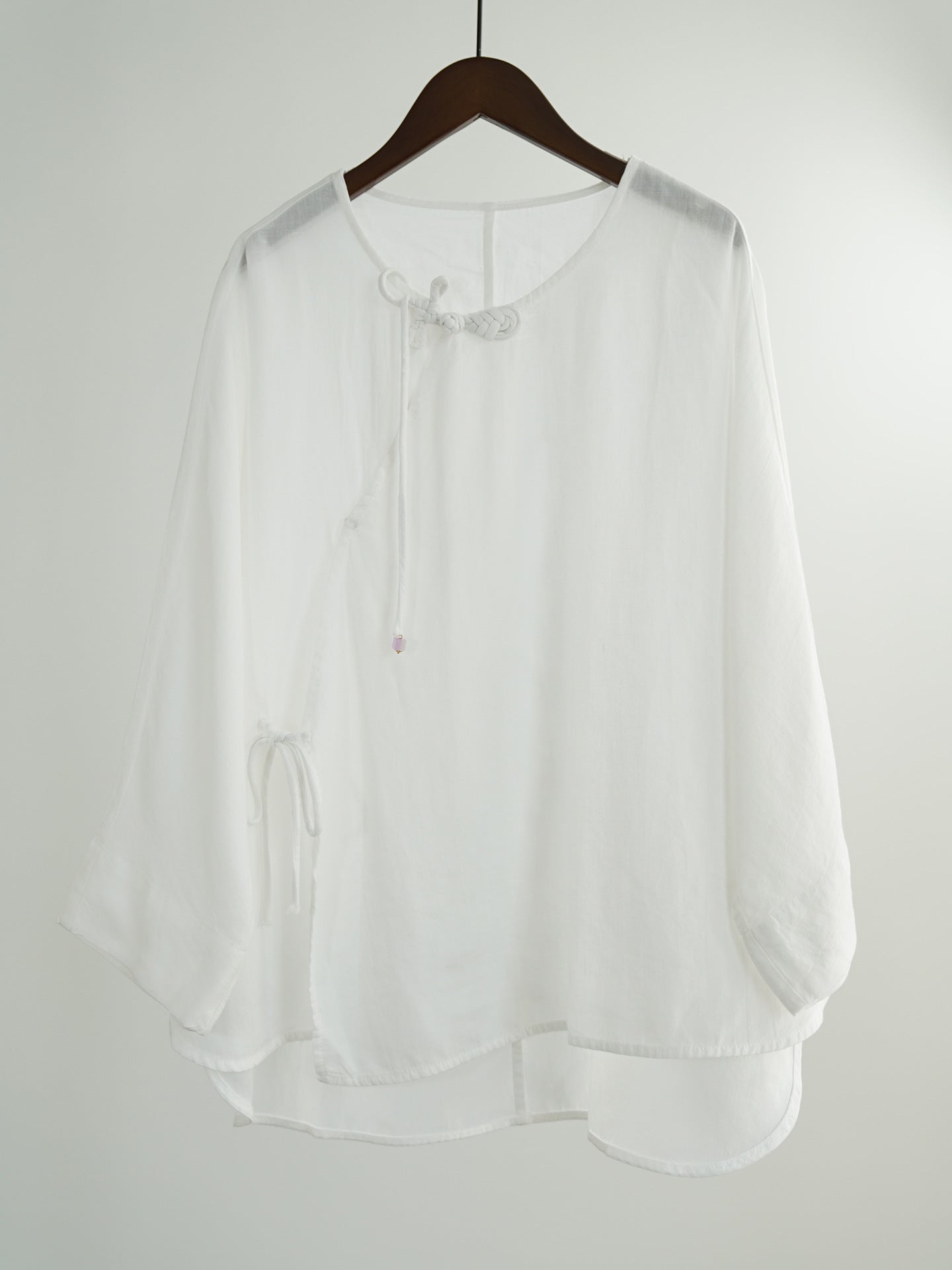 White Cheongsam Top with Pipa Button