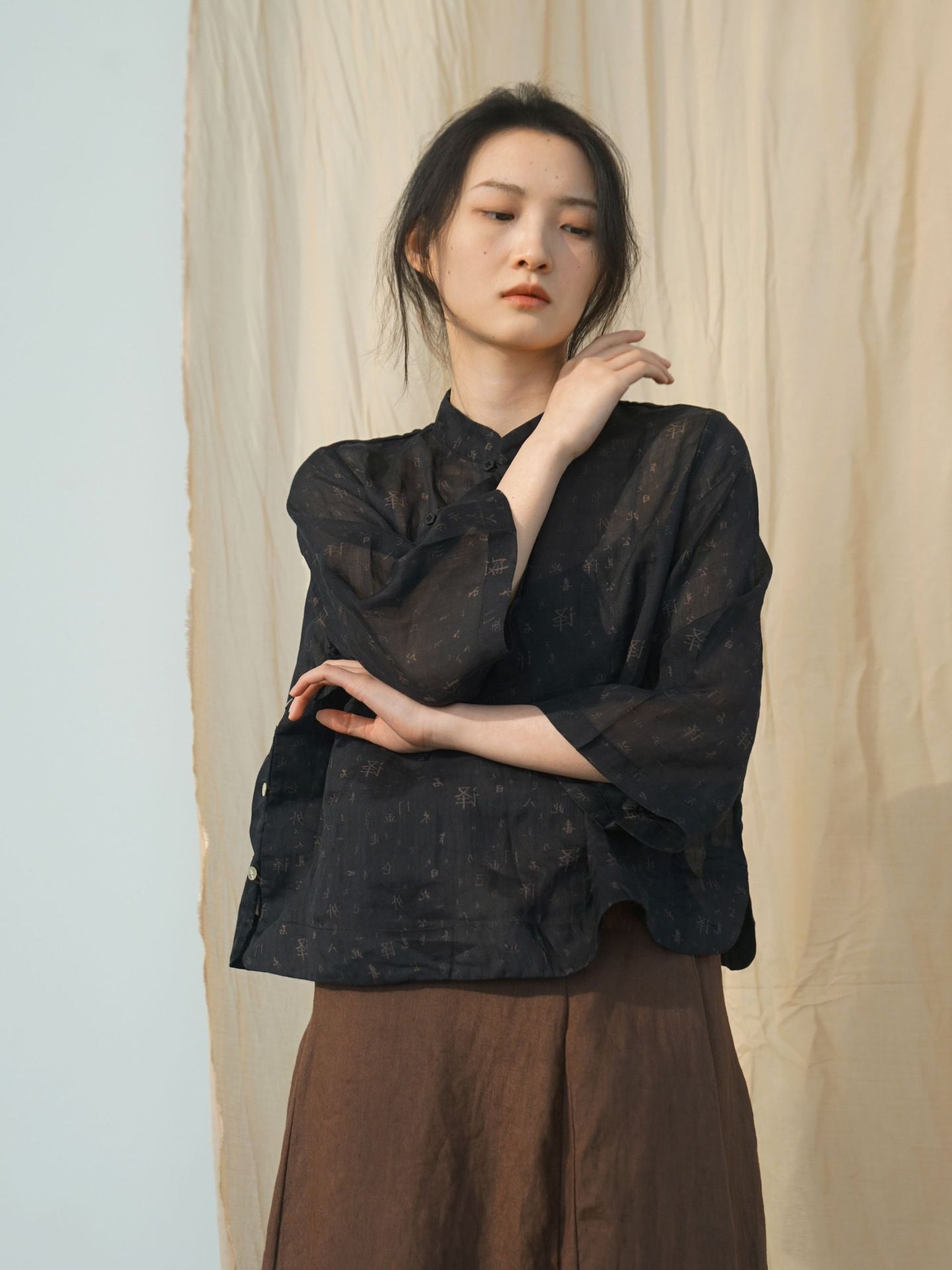Zen Style Cheongsam Top in Black