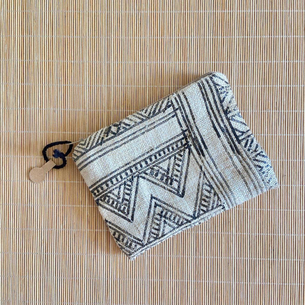 Laotian Hemp Batik Pouch (Beige Small)