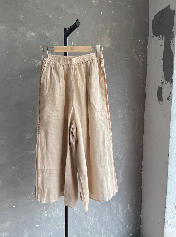 Ramie Pants with Floral Lace (Beige)