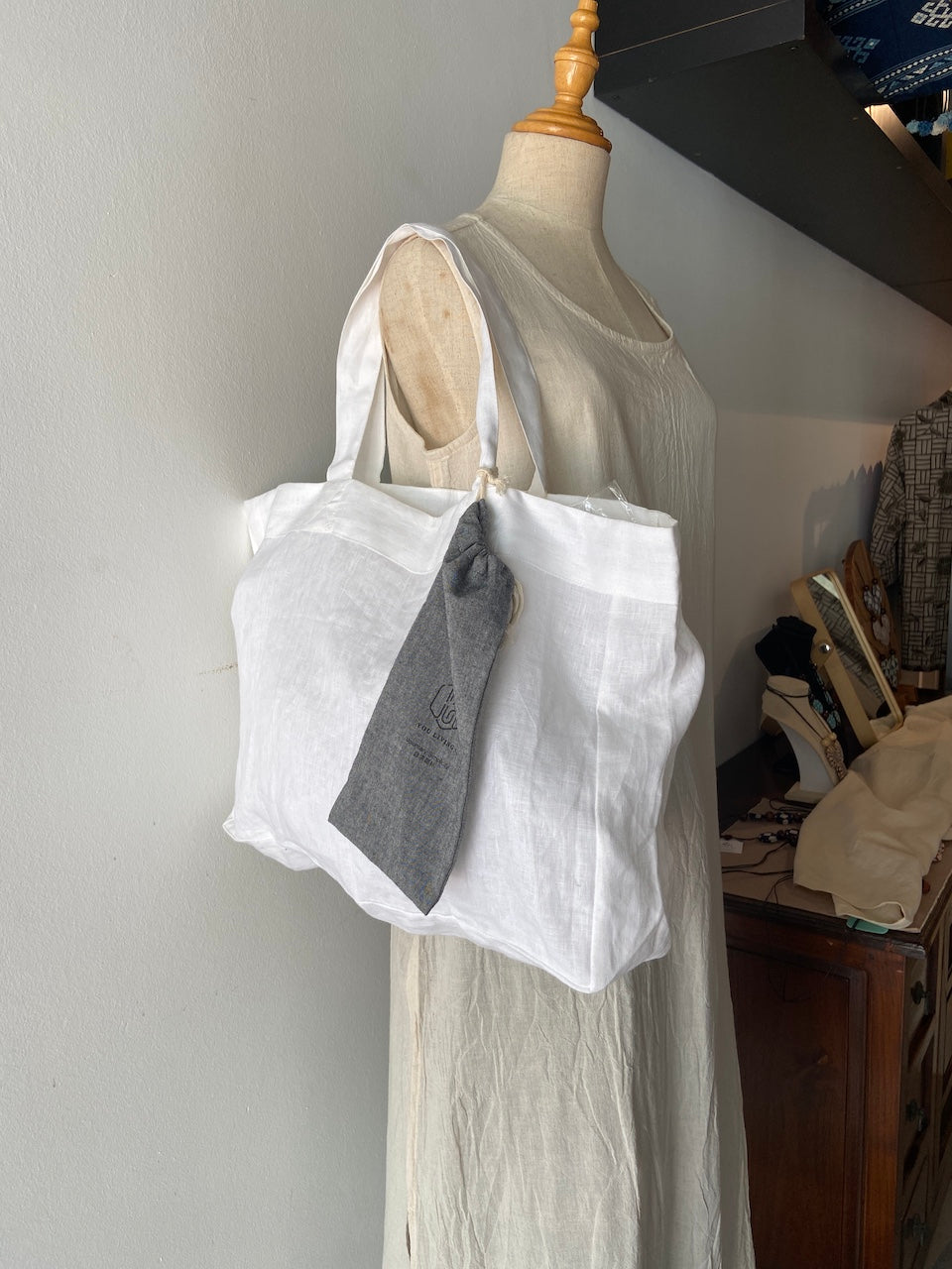 Linen Shopping Tote in White